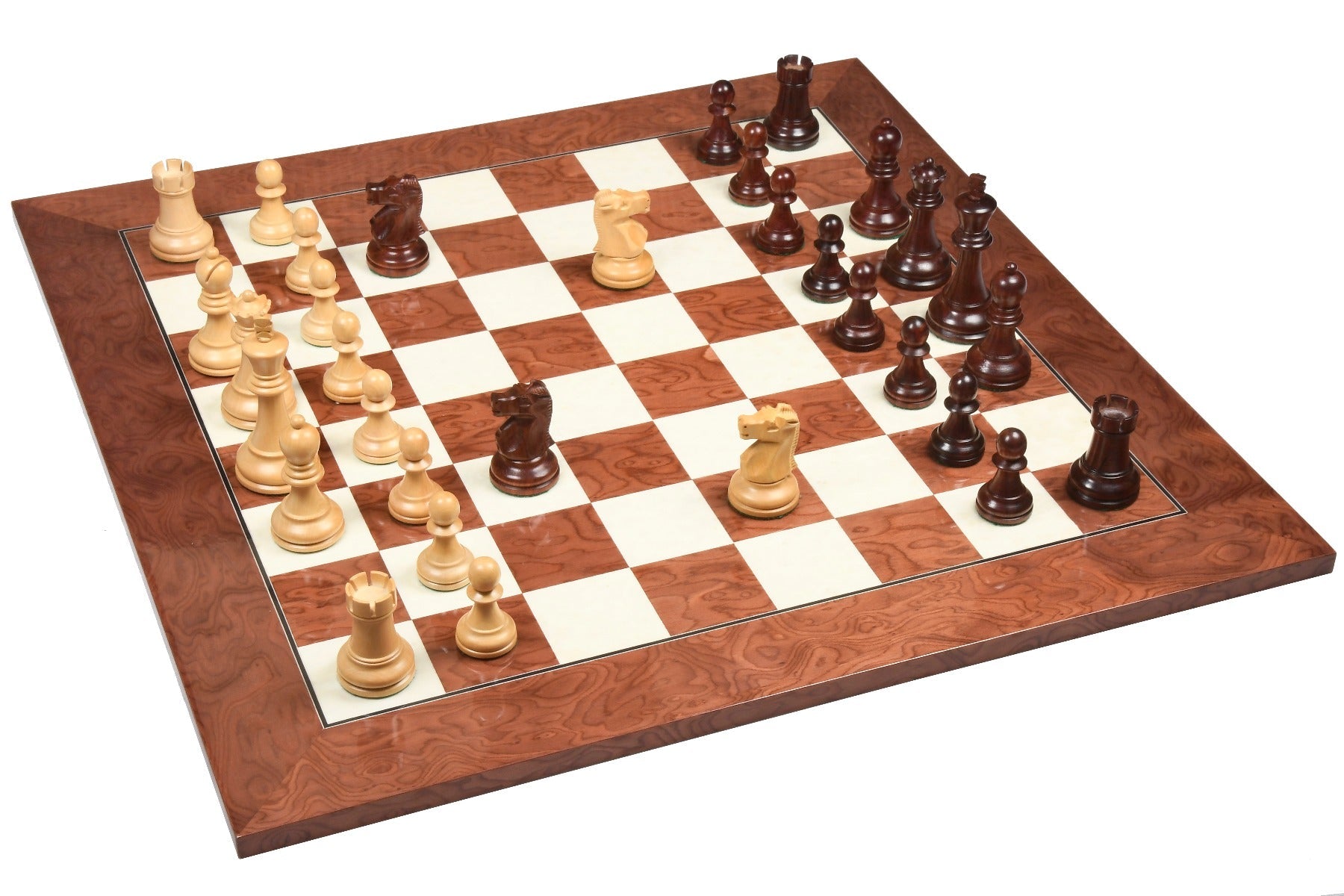 1972 Fischer Spassky Low Knight chess set, bud rosewood and boxwood, hand carved in India