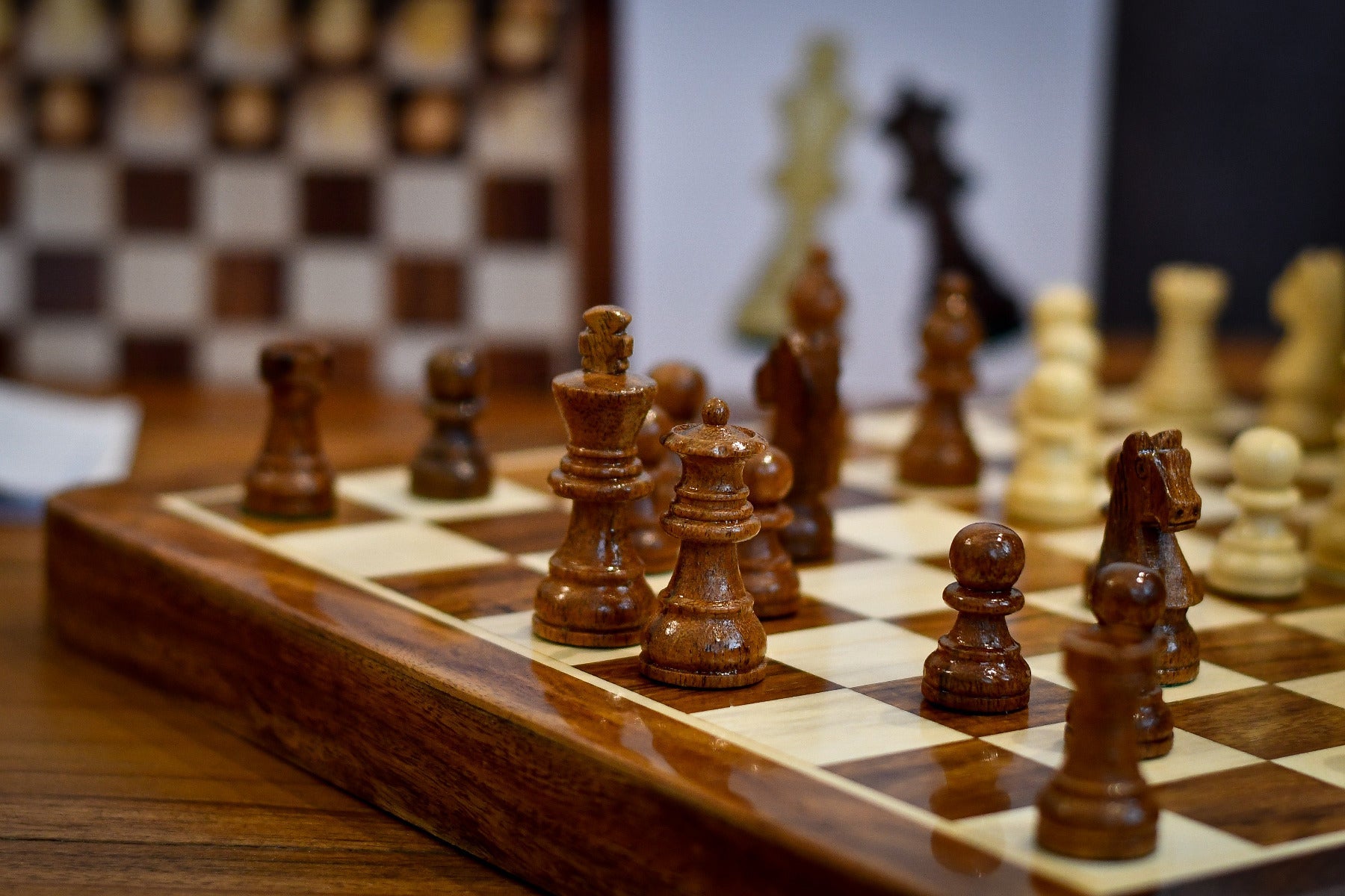 Lacquered sheesham and maple magnetic travel chess set on 30mm squares