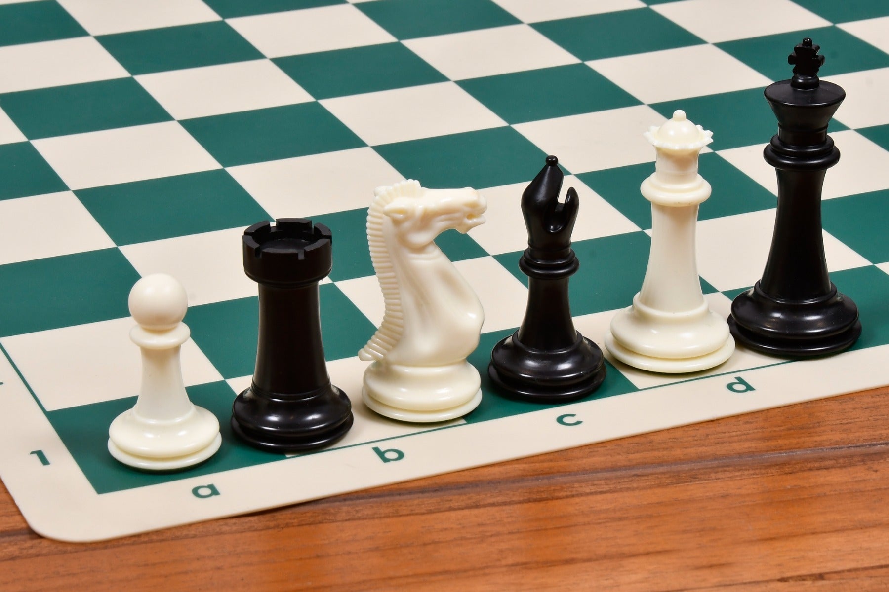 Chess Master Staunton plastic chess pieces in black and ivory white solid plastic, 98mm king