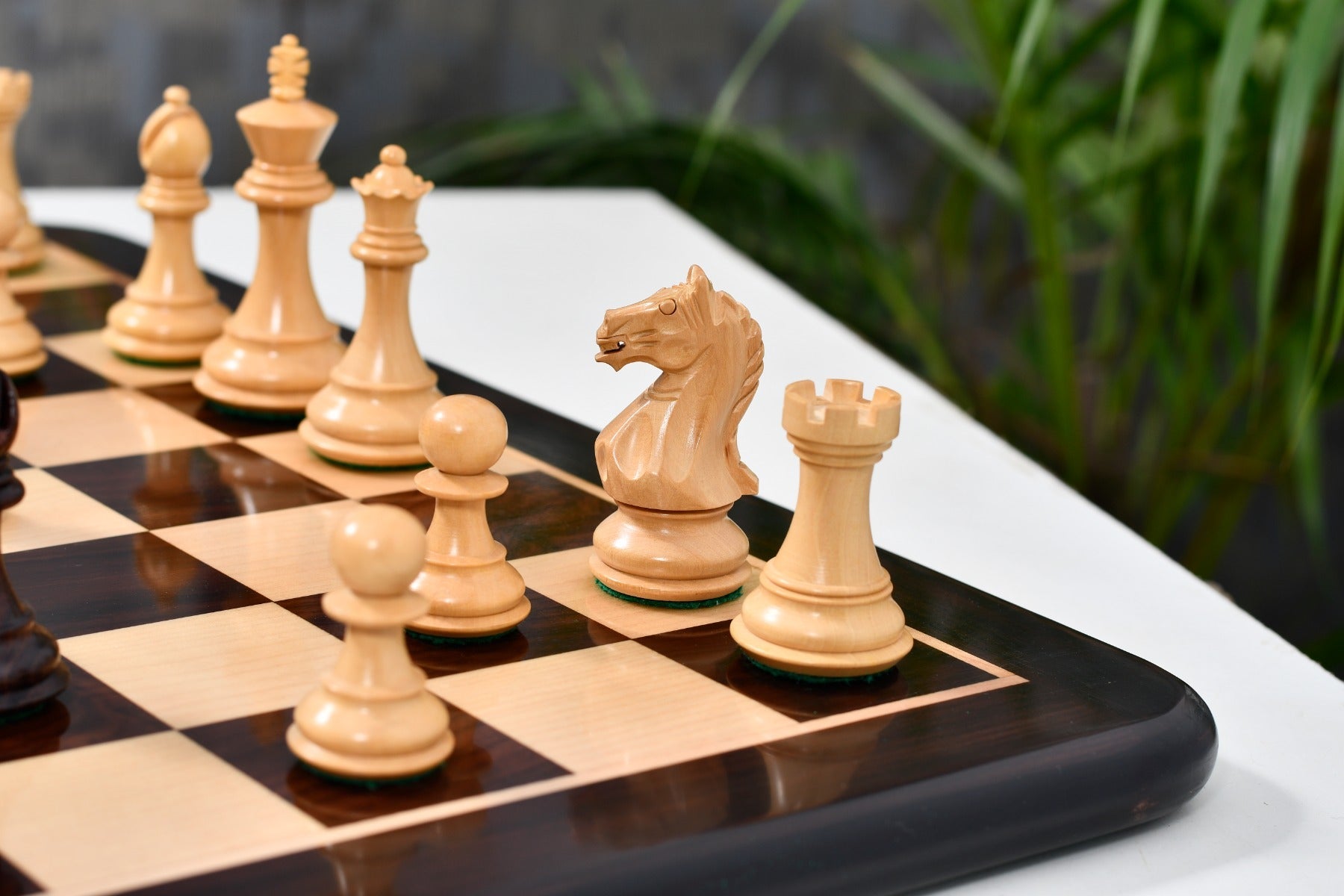 Fierce Knight Staunton wooden chess pieces, 89mm king, Rosewood finish