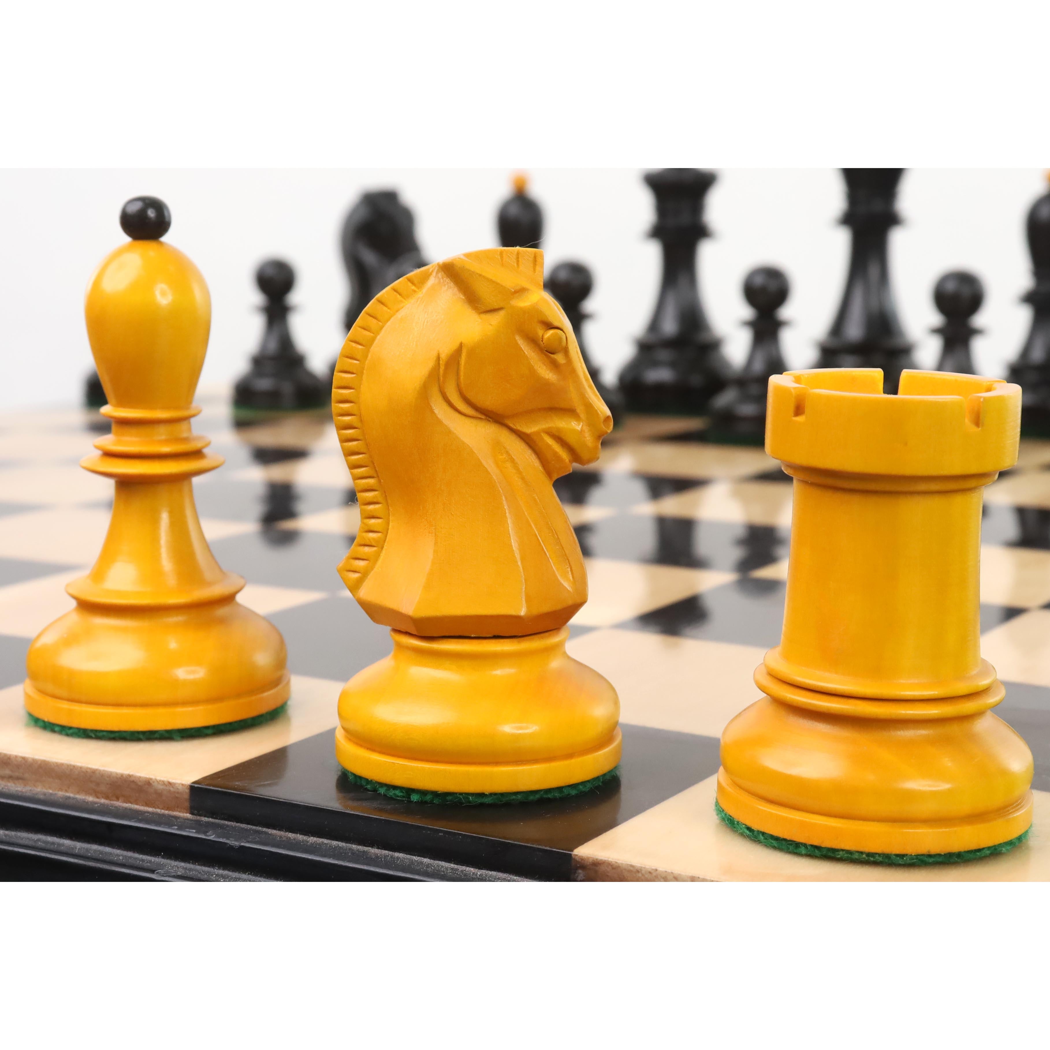 Antiqued & Ebonised Boxwood chessmen with a 97mm king