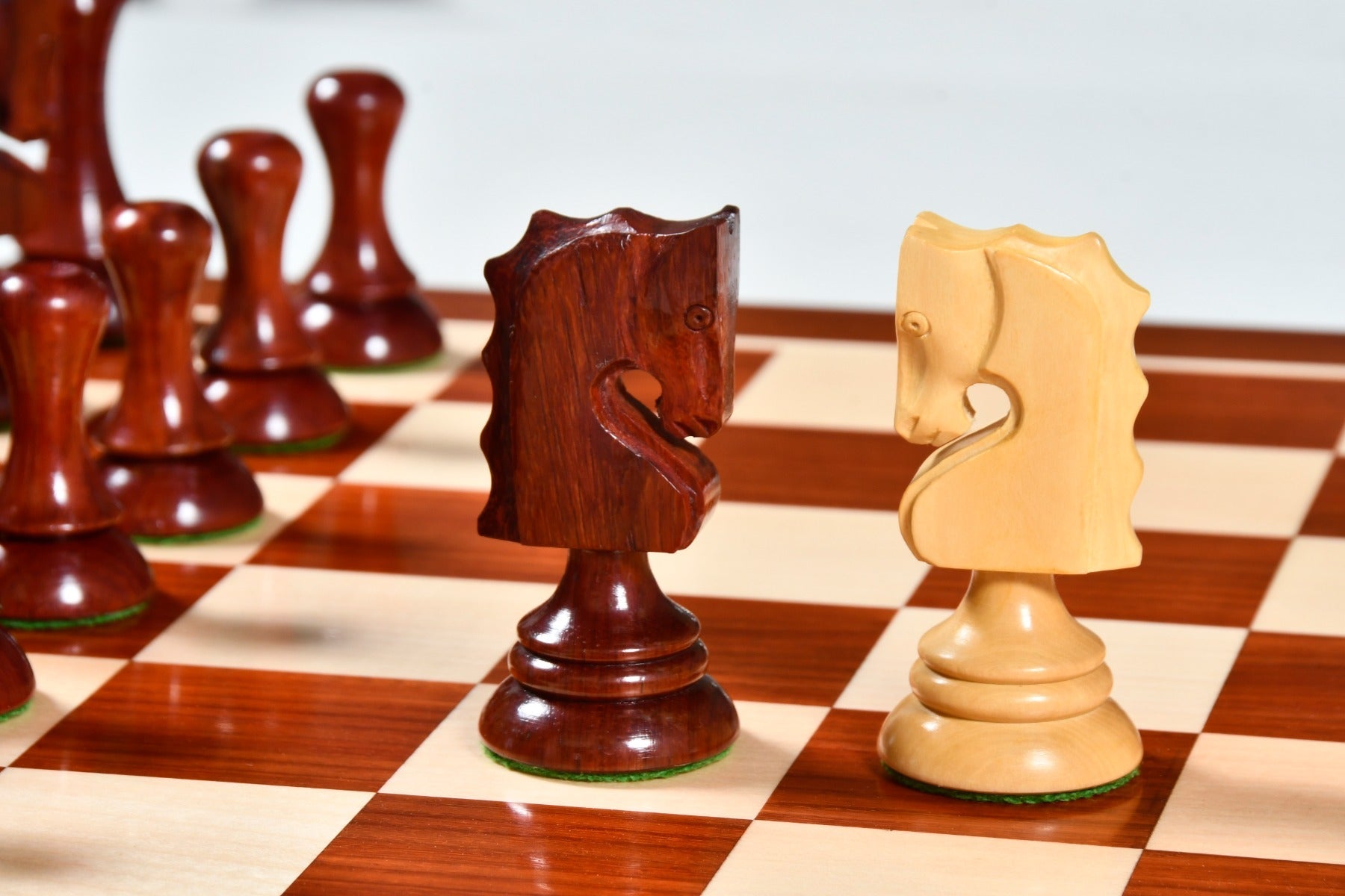 1929 Barcelona Joc Catalan wooden chess pieces, 110mm king, Bud rosewood finish