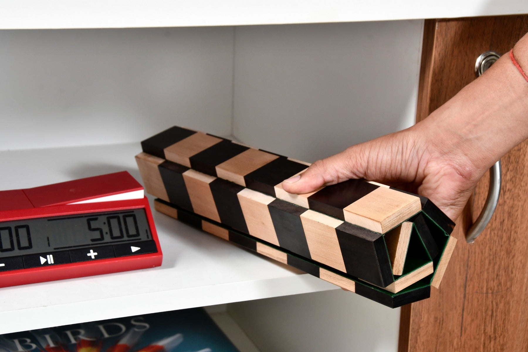 Ebony and maple folding chess board, close detail of the grain