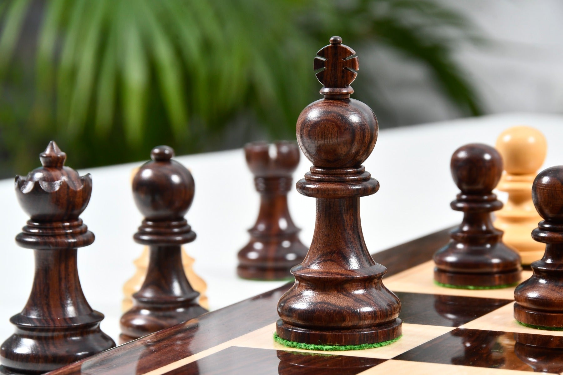 Taj Staunton Carved wooden chess pieces, 88mm king, Rosewood finish