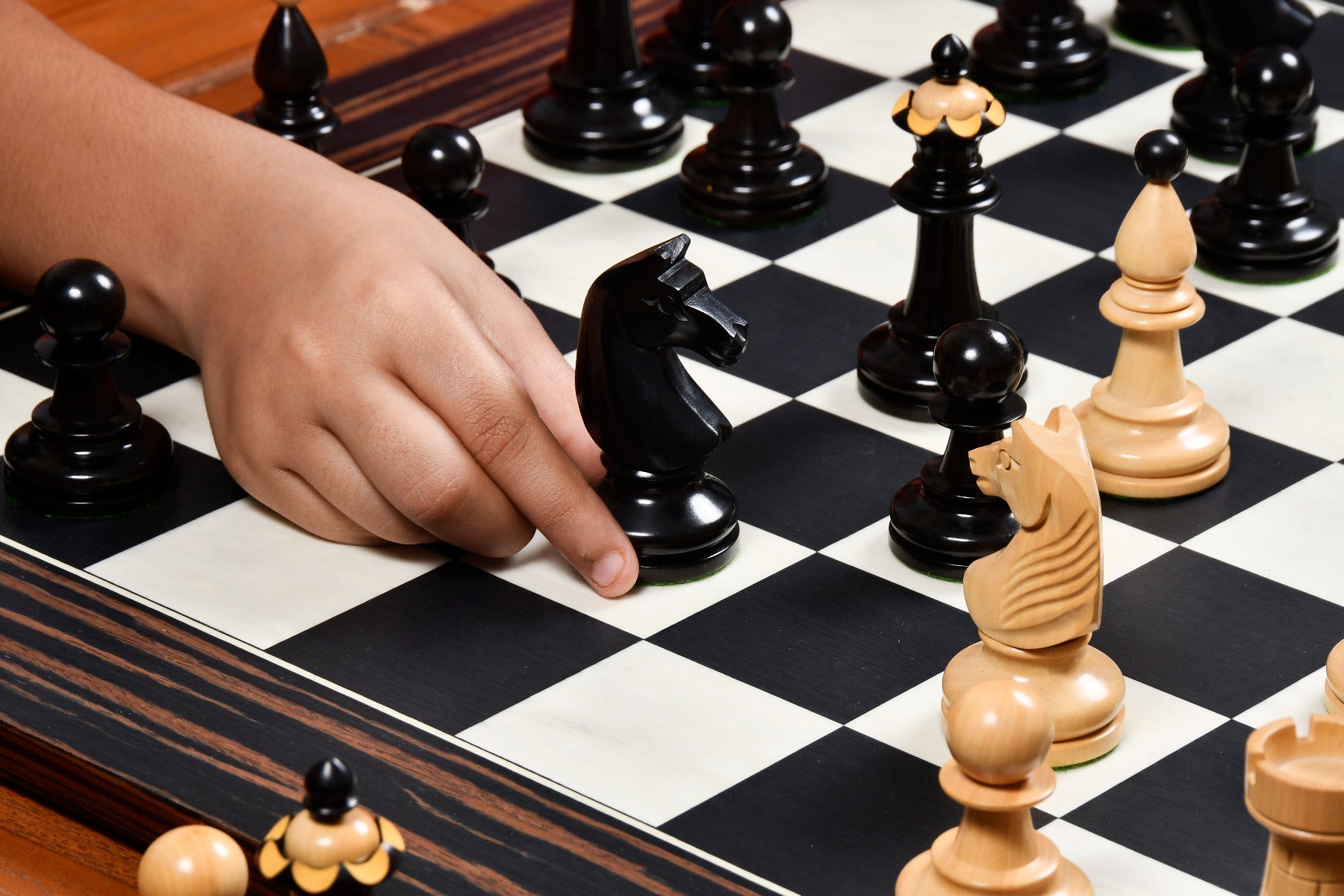 1935 Warsaw Capablanca reproduction ebony chess pieces available in Australia