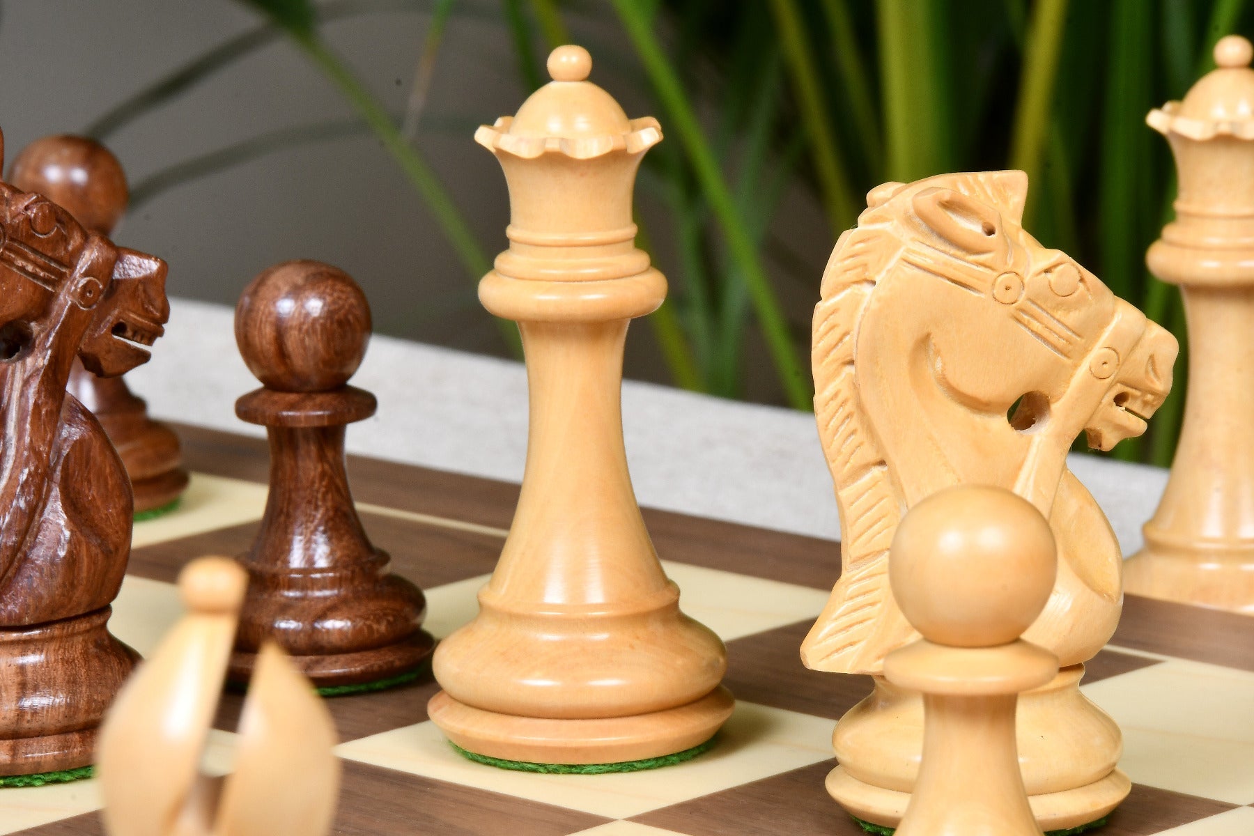 Full 34 piece Sheesham Bridle Staunton chess pieces in sheesham and boxwood, Sterling Chess Australia