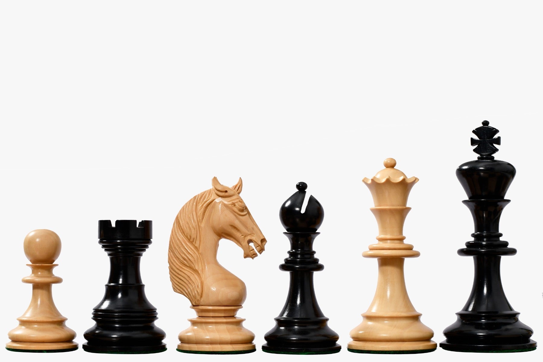 Sterling Chess Monarch's Gambit chess pieces in ebony and boxwood, 111mm king