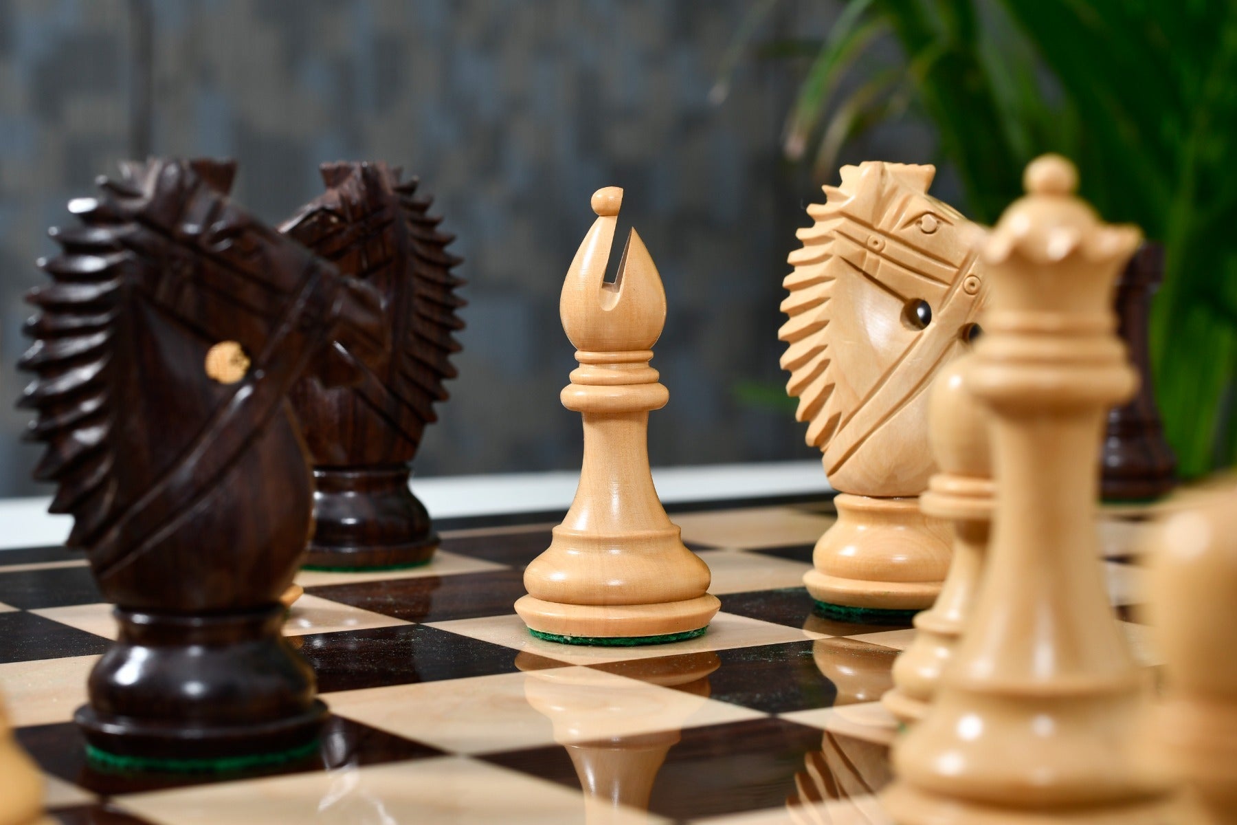 Full 34 piece Bridle Knight Series chess set in rosewood and boxwood, Sterling Chess Australia