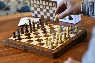 Pocket size magnetic folding travel chess set in sheesham and maple