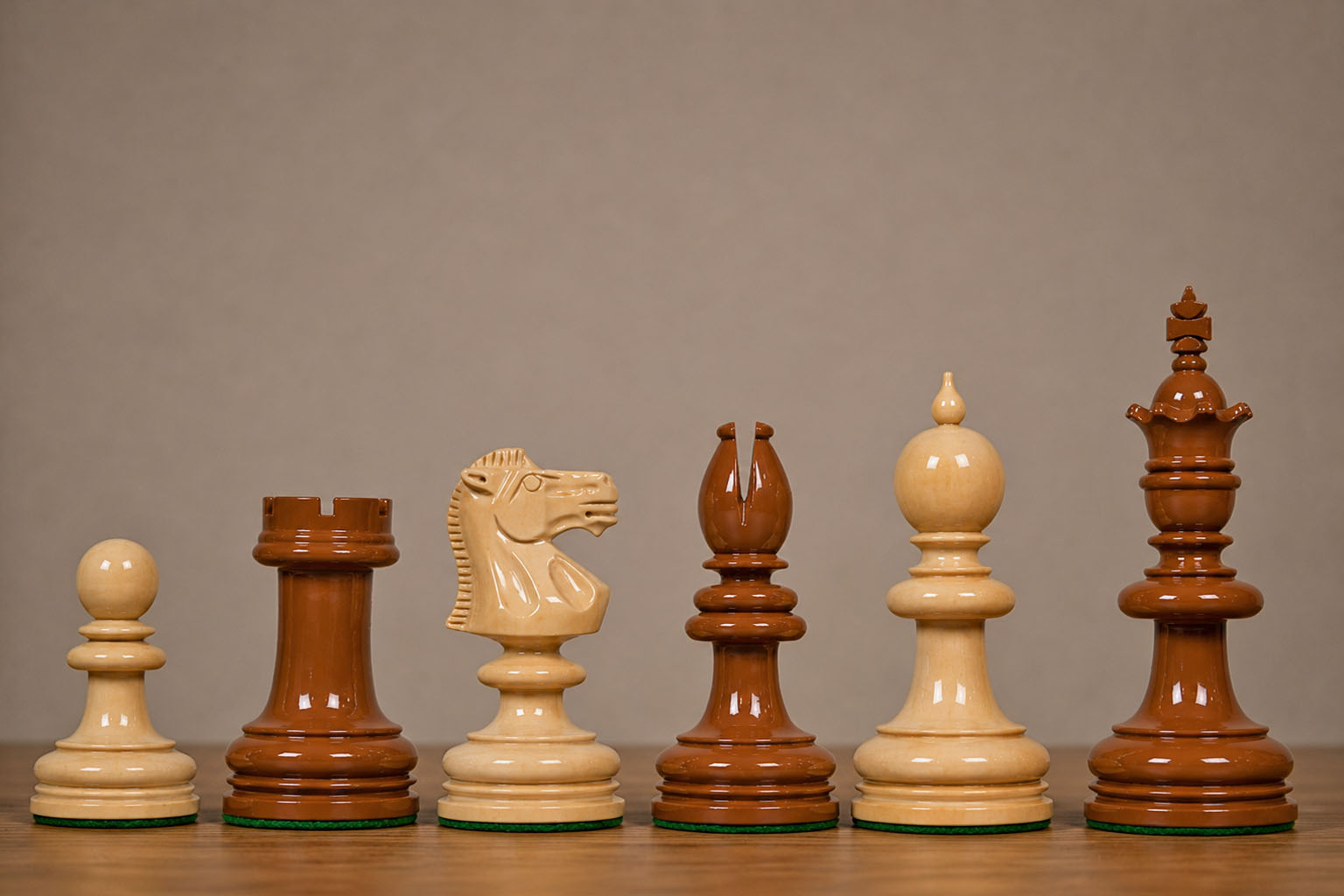 Sterling Chess William Hallett chess pieces in golden dyed wood and boxwood, 102mm king
