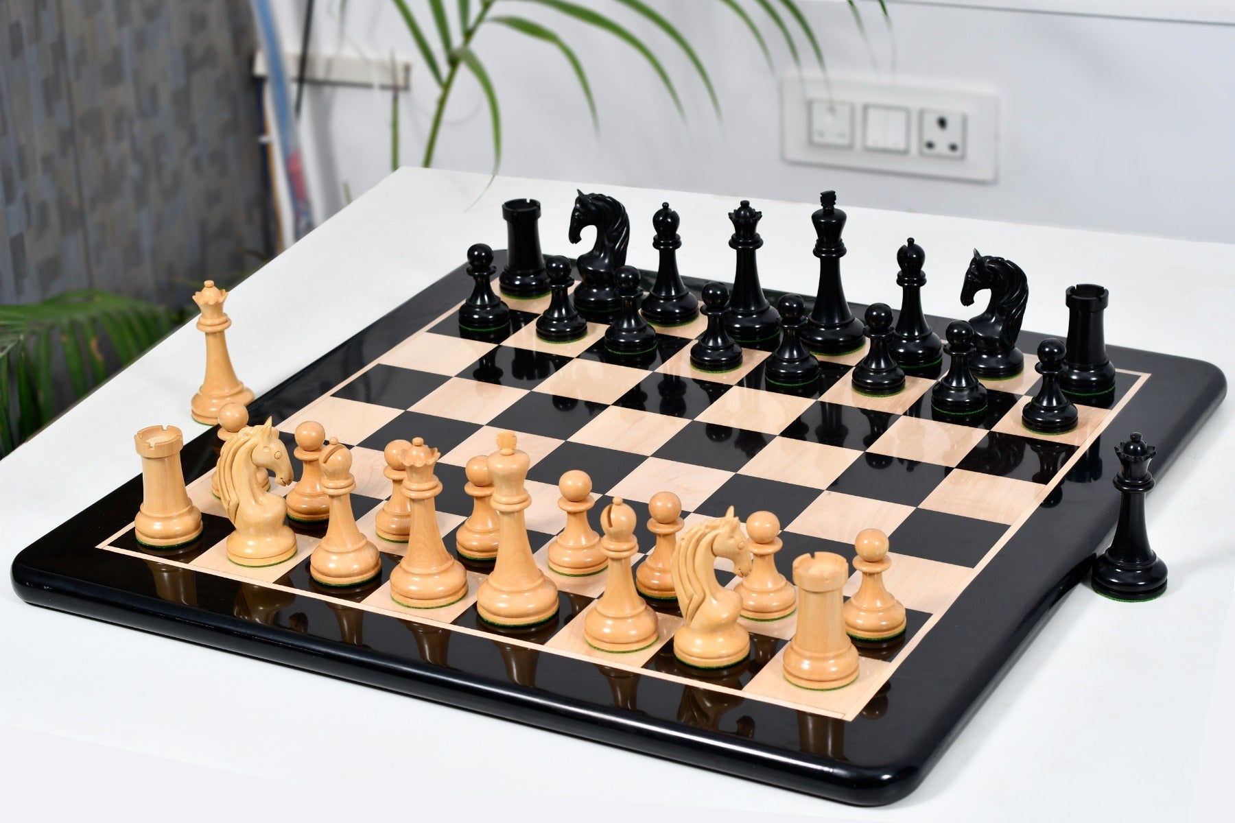 Knight carving detail on the 1963 1966 Piatigorsky Cup chess pieces in genuine ebony and boxwood
