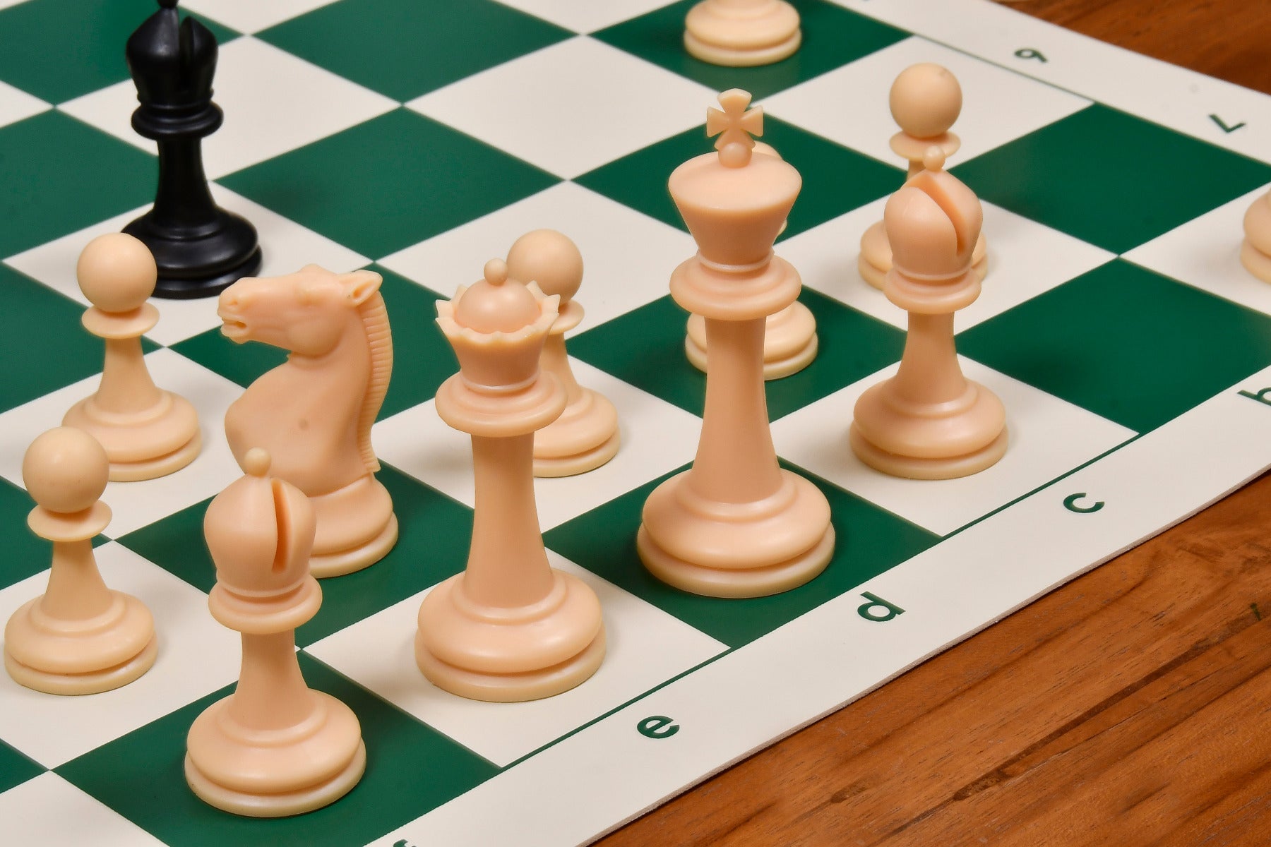 Knight detail on the International Series plastic chess pieces