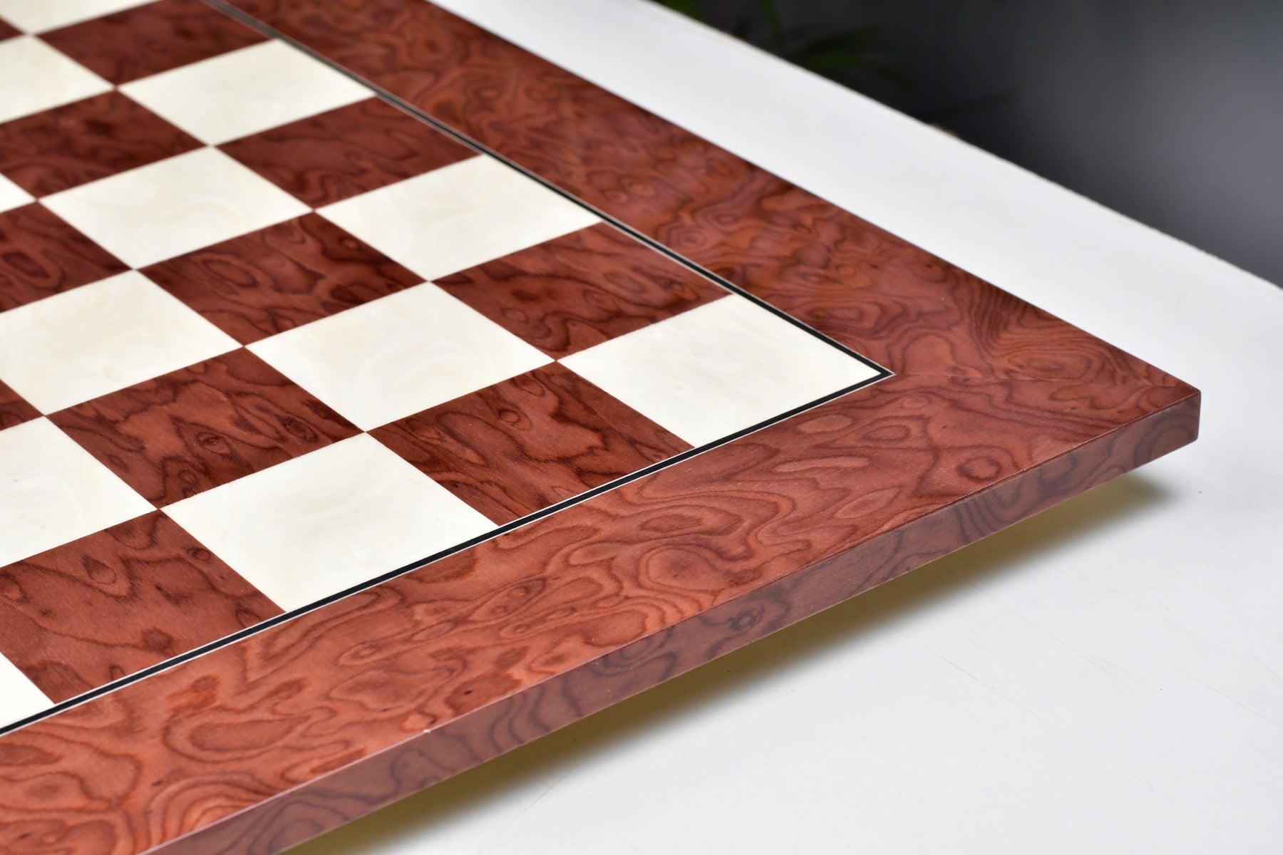 Spanish made red ash burl and maple 45cm veneer chess board