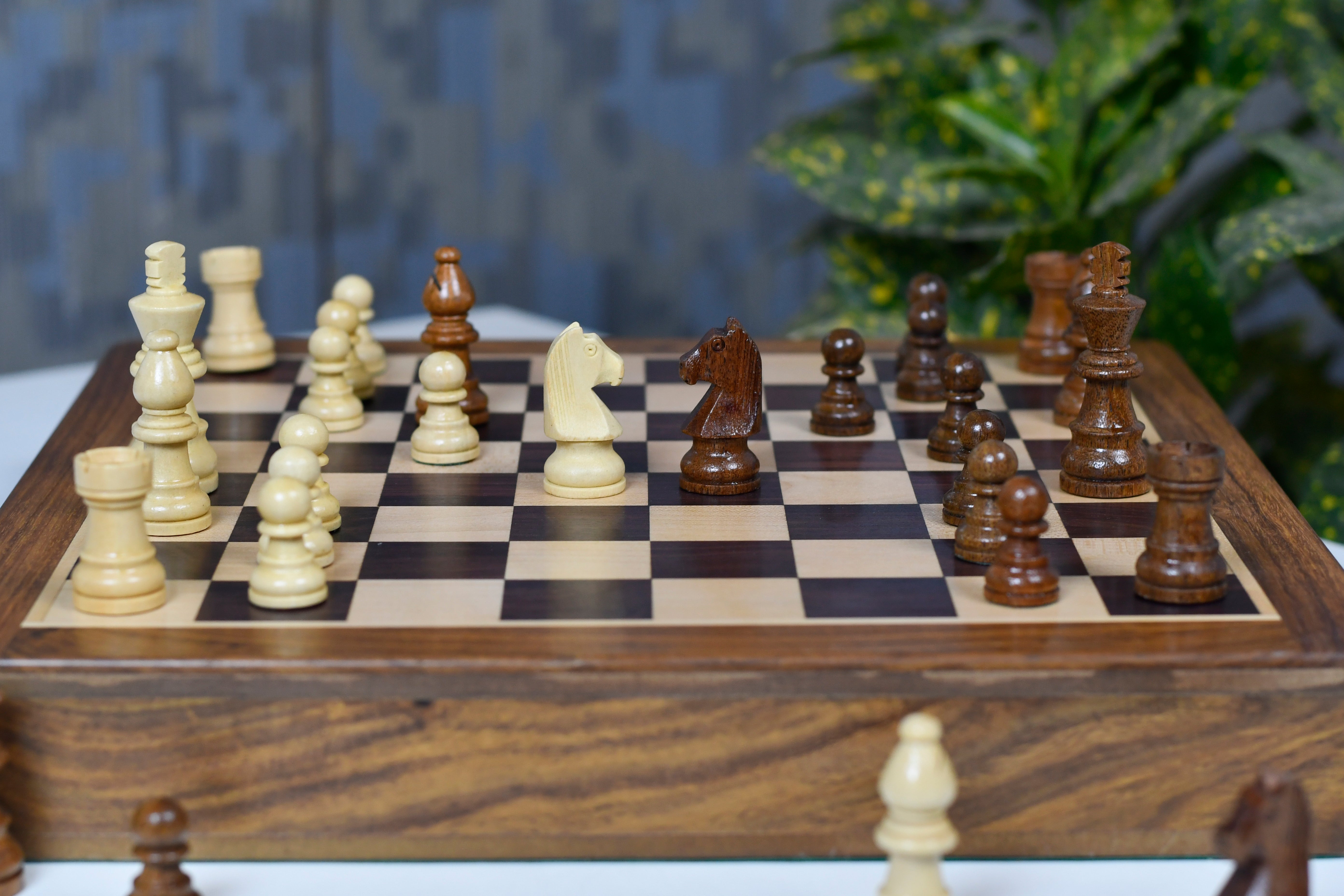 12 Inch Magnetic Travel chess set at 60mm, Rosewood pieces with the included board