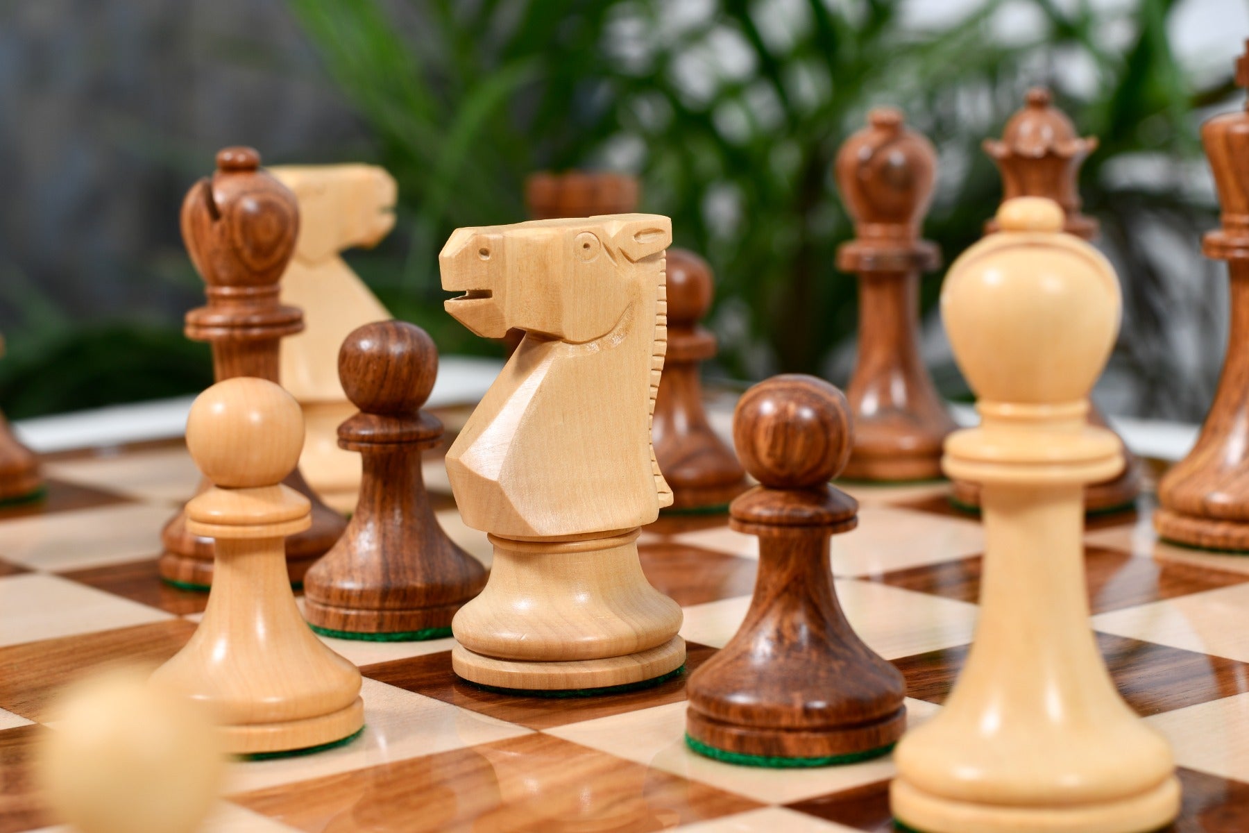 Full 34 piece Old Vintage English chess set in sheesham and boxwood, Sterling Chess Australia