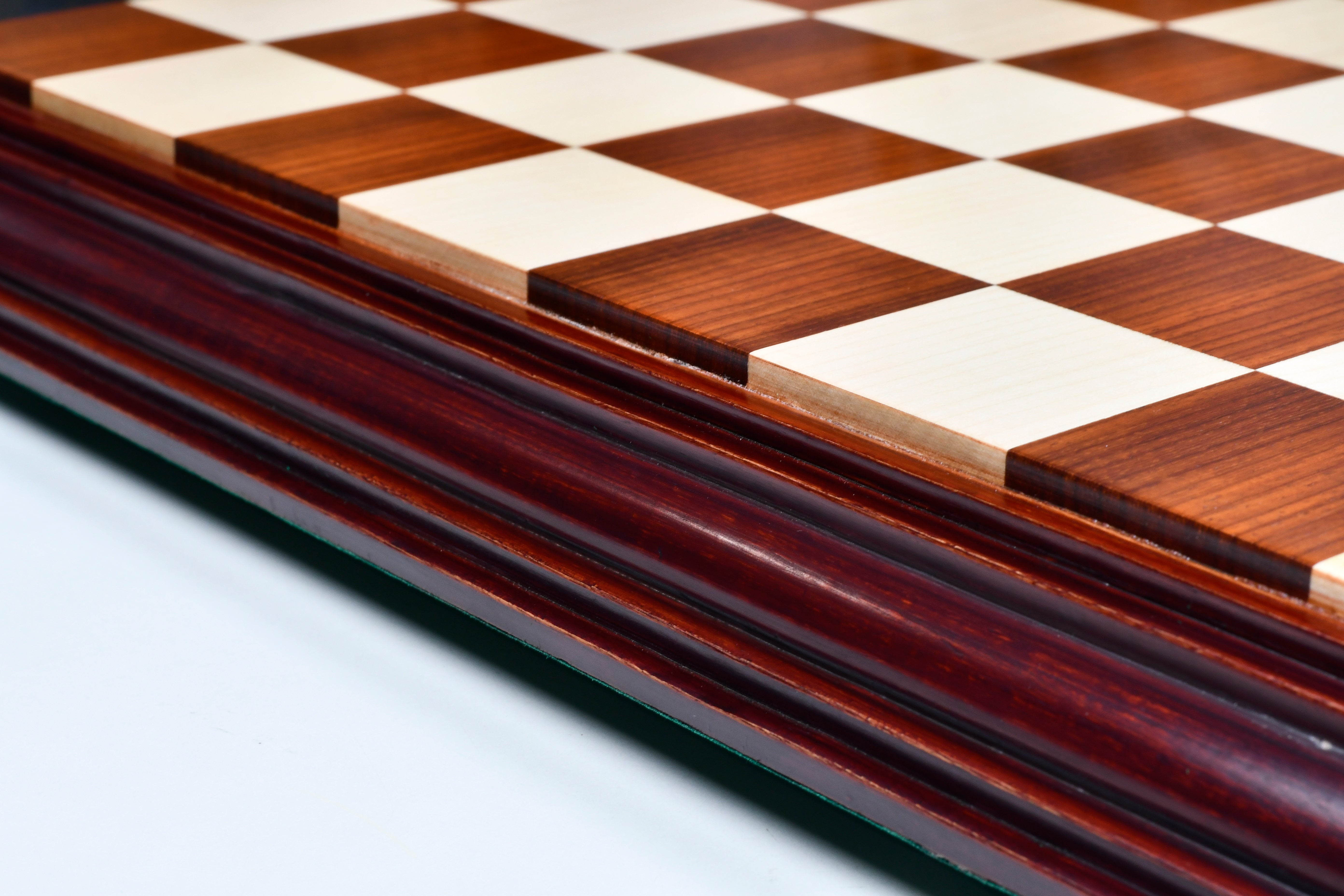 Bud rosewood and maple luxury chess board, edge view